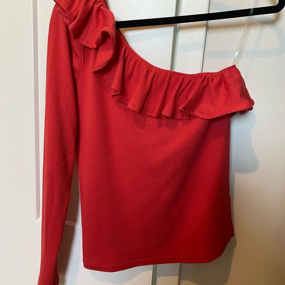 J.Crew Ribbed Ruffle One-shoulder top, NWT size 8 - Picture 2 of 5